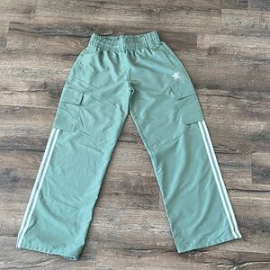 Adidas Originals Adicolor Cargo Pant with Stripe